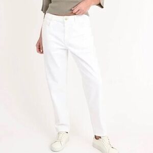Brunello Cucinelli The Baggy Jean Tapered Leg in White Size 6